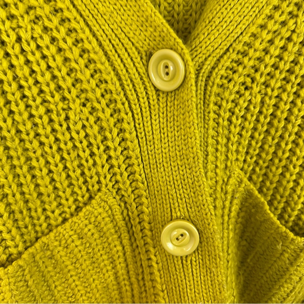 Urban Outfitters Chunky Knit Button Cardigan Size Small Chartreuse Yellow - Picture 4 of 6